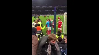 Arsenal Vs Tottenham : ( Spurs ) Fan Kicks Goalie & Escapes Security 🇬🇧#Shorts