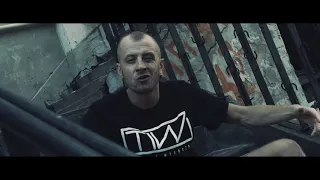 Legalnie NieLegalni   Jest jak jest feat  DoBo, TPS, Wieszak, Dj Gondek prod  Steel Banging