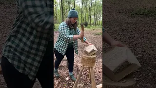 Lady swinging an AXE 🪓 in the woods 🌳