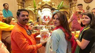 Priyanka Chopra with Daughter Malti Marie Chopra Jonas At Siddhivinayak Temple For Blessings 😍💕📸