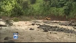 West Maui residents worry over flash flooding caused by water released by debris