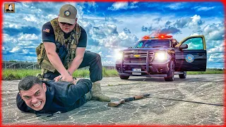 VERHAFTET in den USA - Was kann ein US POLIZEIAUTO? | Features & Gadgets im TEST | Survival Mattin