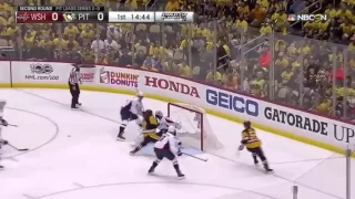 Niskanen hit on Crosby