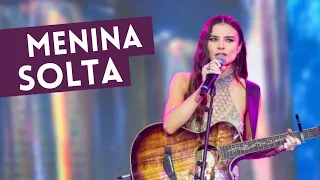 Giulia B canta "Menina Solta" e levanta auditório do Faustão