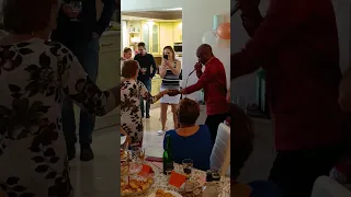 Fekete Pákó - Marika meglepije voltam a 70. szülinapi bulijában! Isten Éltessen! 🎂🍾🥳🤩❤