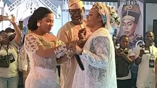 SEE MOMENT TAIWO HASSAN OGOGO AND FAITHIA BALOGUN DANCE ON STAGE