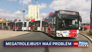 „Megatrolejbusy“ kvůli vadám nejezdí. Hřib si z Prahy dělá pokusnou laboratoř, tvrdí opozice