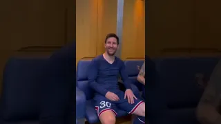 Messi is finally happy at PSG 😍😌