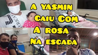 A Yasmin caiu com a Rosa  da  escada ele chorou muito 😭