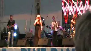 Jazz Do It & Юлия Разина   Sista Live in Blue Bay 2012 240