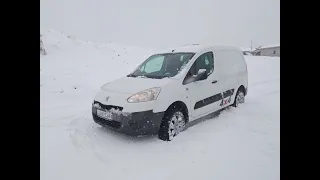 | Peugeot partner dangel 4x4 | Test Drive on snow | GR |