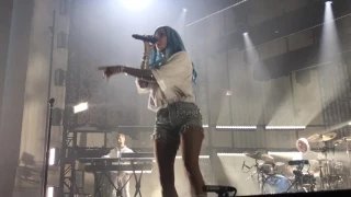 Castle (LIVE) Halsey