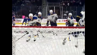 St Louis Blues warm up before Edmonton Oilers game