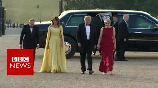 Trump arrives at Blenheim Palace - BBC News