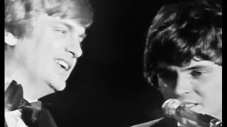 "All I Have to Do Is Dream" (plus banter) - The Everly Brothers (live, 1968)