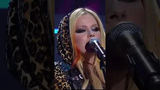 Avril Lavigne cantando Country em homenagem a Shania Twain #country #avrillavigne #shaniatwain