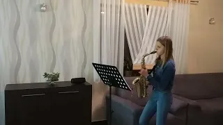 Baby Shark 🦈 sax Cover 🎷 by Beti