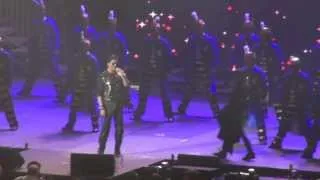 Temptation Reloaded - SRK Entry in Sydney Live