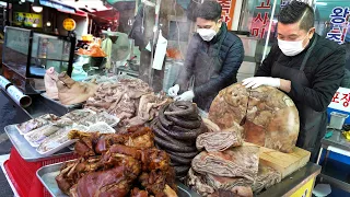 Sundae rice soup with Pork head meat, Pyeonyuk(slices of boiled meat), Korean street food