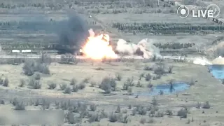 💥ЗСУ знищили вантажний автомобіль окупантів, який підвозив боєприпаси до Бахмута | Новини.LIVE