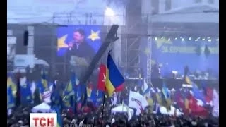 Порошенко на Майдані: з першого дня і в найгарячіших точках