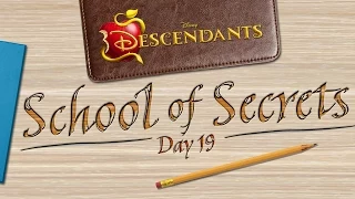 Day 19: Debate - School of Secrets - Disney Descendants