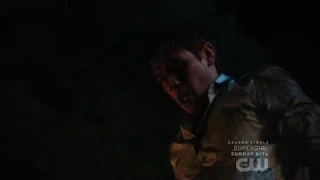Riverdale S03E22 - Archie vs The Grizzled Beast