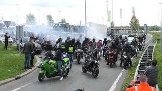 DUTCH RIDE OUT | 2000+ Motorcycles Leaving Pitstop | Accelerations & Powerslides, Redline REVS!