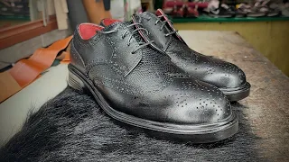 Making handmade oxford shoes