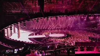 EUROVISION 2023 | "MY SISTER'S CROWN" - VESNIA (CZECHIA) | INSIDE ARENA DURING GRAND FINAL