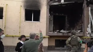 Ukraine latest: Russia bombs Kyiv after US visit; More aid coming