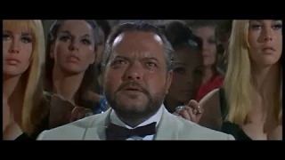 Otto Preuss als Le Chiffre (Orson Welles) in "Casino Royale" (1967)