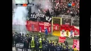 Fan nach Böllerwurf festgenommen (Carl Zeiss Jena - Rot Weiß Erfurt 1:0, 17.12.11)