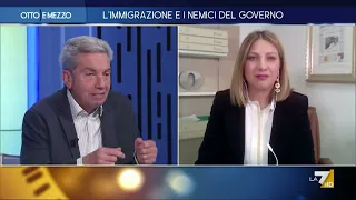 La stoccata di Feltri: "Meloni incontra Macron e la Francia va a fuoco... non sa muoversi"