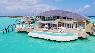 Largest overwater villa in the Maldives | $40,000 per night (full tour)