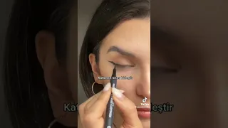 katlanan gözler için eyeliner 🥰