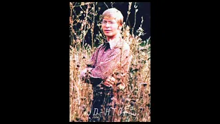 1970- John Denver - Sings 'Gentle On My Mind' & 'Leavin' on a Jet Plane'