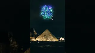 Night view of Louvre Museum, Paris