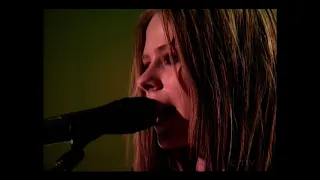 Avril Lavigne - Don't Tell Me (live @ the Juno Awards 2004)