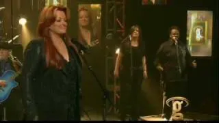 Wynonna sings "I Hear You Knocking" - Front Row Live