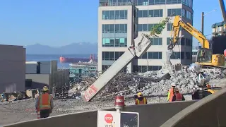 WATCH: Final chunk of Alaskan Way Viaduct demolished