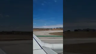 DECOLAGEM DE UM AVIÃO