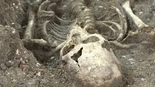 'Plague pit' unearthed in London