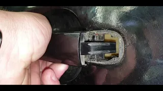 VW (Tiguan) Outer DoorHandle Removal PT.2