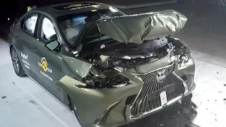 2019 Lexus ES - Crash Test With A Very Safe Sedan