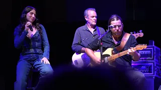 Willie Nelson & Family 12/23/2022 Maui Arts & Cultural Center (with Lily Meola)