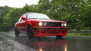 RED WET BMW E30 [4K] | Carporn | stancelovemedia