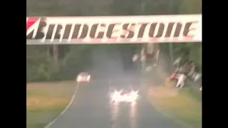 Why the Mercedes CLRs kept taking off at Le Mans 1999 (Simplified)