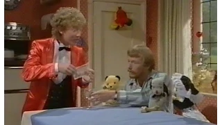 The Sooty Show - Sooty's Busy Christmas (with Richard Cadell)