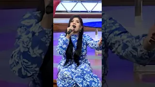 Larki To Singer Nikli🤣👌🔥 #funny #jugtain #amazing #comedy #mazaqraat #shorts